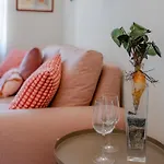 Luxury For Groups & Families In Center 아파트 *