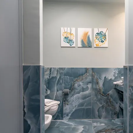 Luxury For Groups & Families In Center