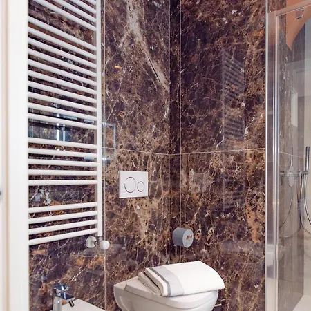 Luxury For Groups & Families In Center *