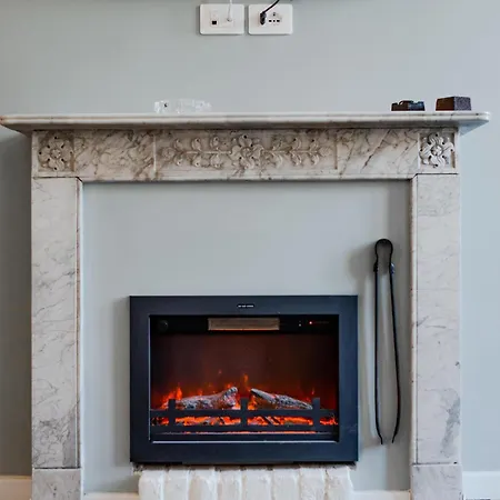 Luxury For Groups & Families In Center