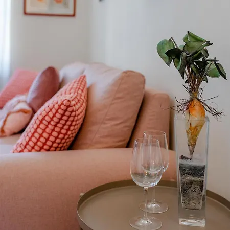 Luxury For Groups & Families In Center Apartment *