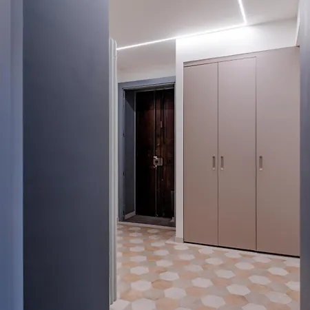 Luxury For Groups & Families In Center Apartment