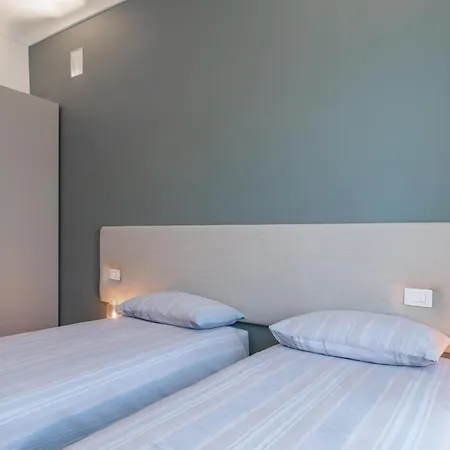 Luxury For Groups & Families In Center Apartment *