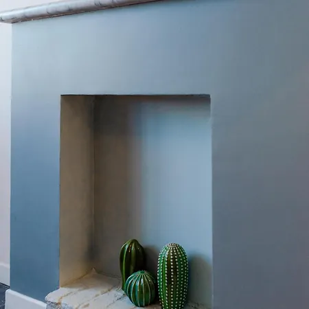 Luxury For Groups & Families In Center