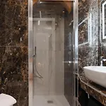 Luxury For Groups & Families In Center Turín